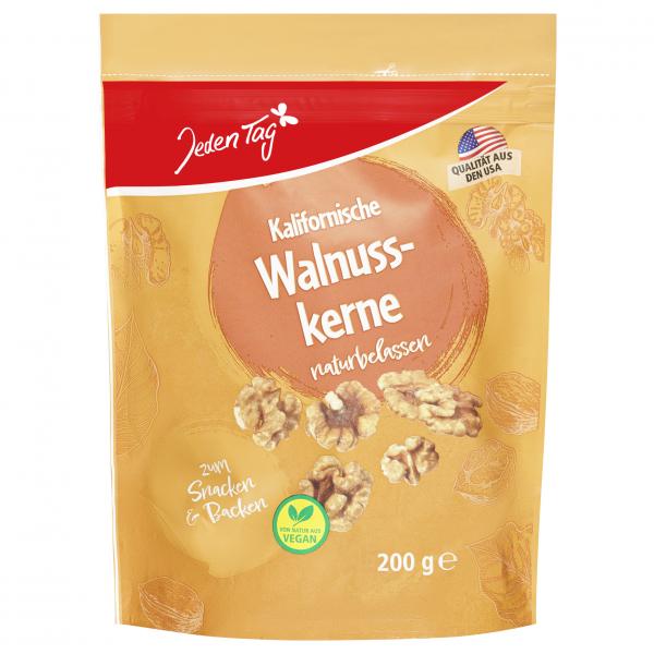 Jeden Tag Kalifornische Walnusskerne